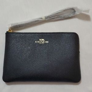 Corner Zip Wristlet In Signature Canvas